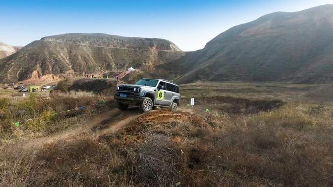 北京越野野超大挑战兰州站完美收官冰球突破豪华版驰骋西北生日同庆(图3)