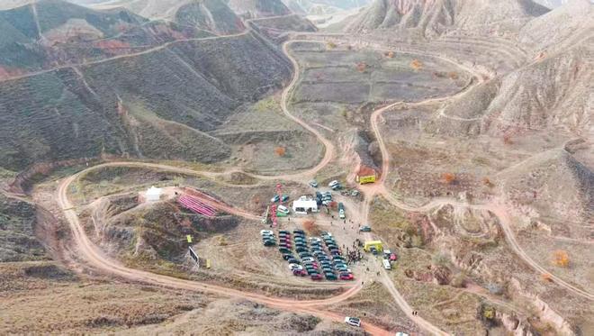 北京越野野超大挑战兰州站完美收官冰球突破豪华版驰骋西北生日同庆(图2)